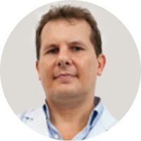 Dr. Christophe Savouré